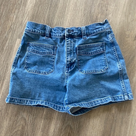 Madewell High Rise Jean Shorts Patch Pocket Edition - Picture 2 of 9